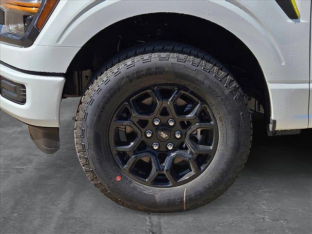 new 2025 Ford F-150 car, priced at $42,378