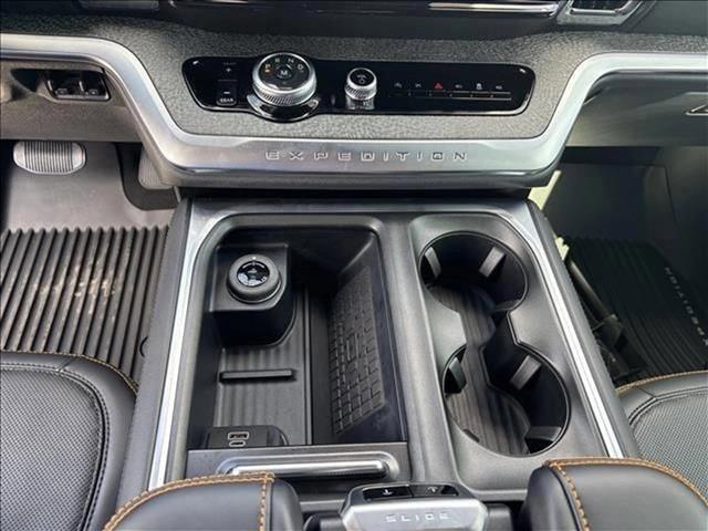 new 2025 Ford Expedition car, priced at $78,545