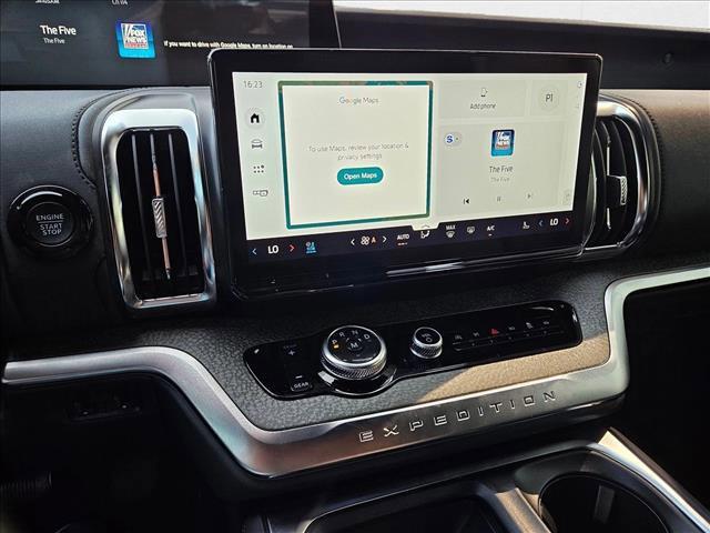 new 2025 Ford Expedition car, priced at $79,285