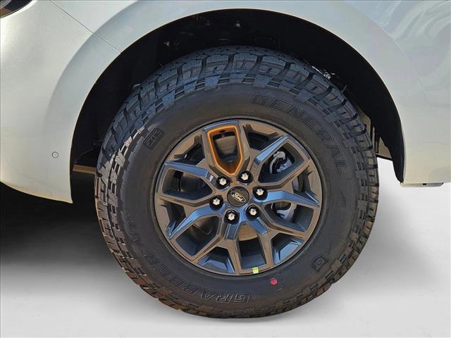 new 2025 Ford Expedition car, priced at $79,285