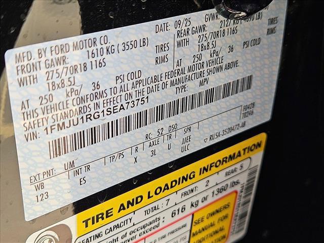 new 2025 Ford Expedition car, priced at $79,185