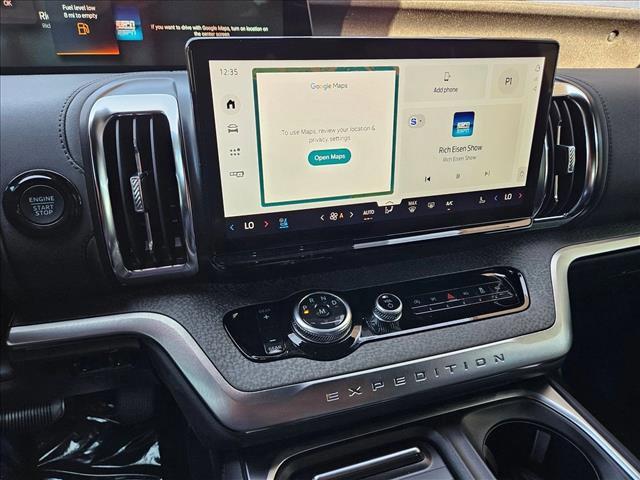 new 2025 Ford Expedition car, priced at $79,185