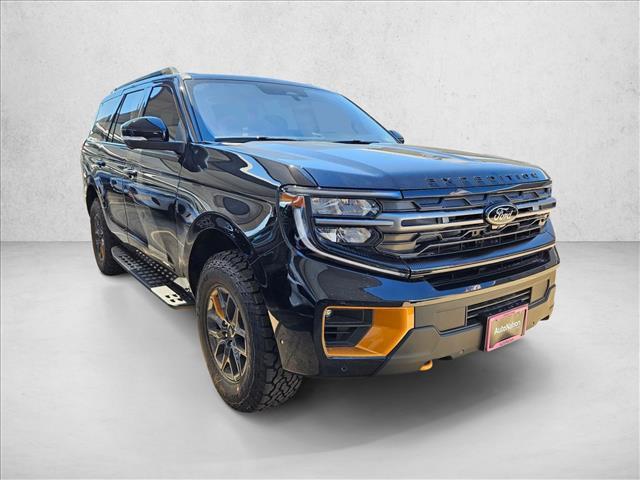 new 2025 Ford Expedition car, priced at $79,185