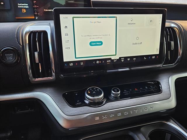 new 2025 Ford Expedition car, priced at $75,250