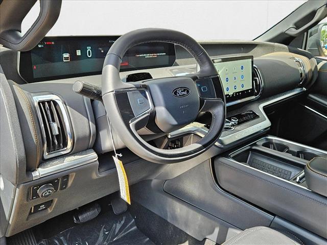 new 2025 Ford Expedition car, priced at $78,540