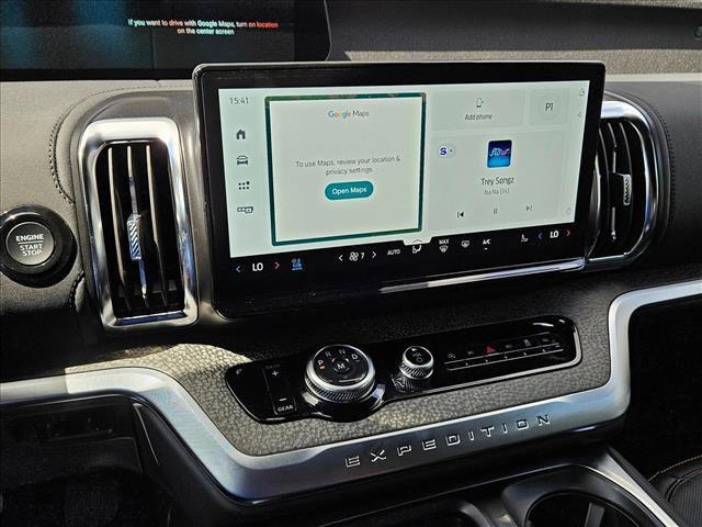 new 2025 Ford Expedition car, priced at $78,540