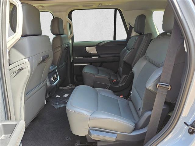 new 2025 Ford Expedition car, priced at $64,725