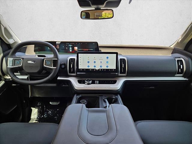 new 2025 Ford Expedition car, priced at $64,725