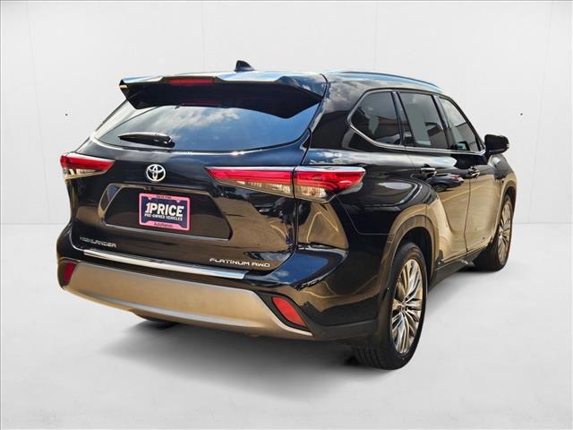 used 2021 Toyota Highlander car, priced at $40,495