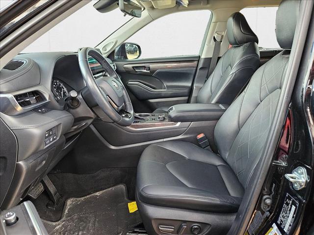 used 2021 Toyota Highlander car, priced at $40,495