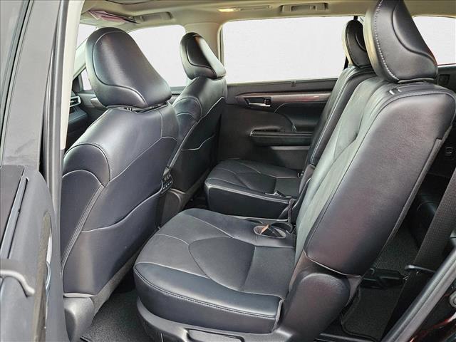 used 2021 Toyota Highlander car, priced at $40,495