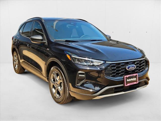 new 2025 Ford Escape car, priced at $25,200