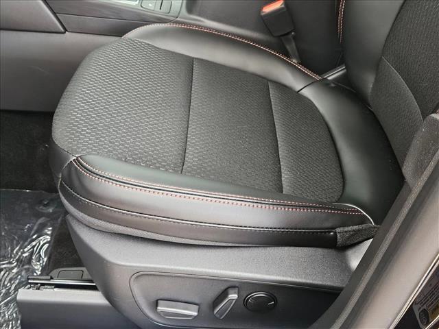 new 2025 Ford Escape car, priced at $25,200