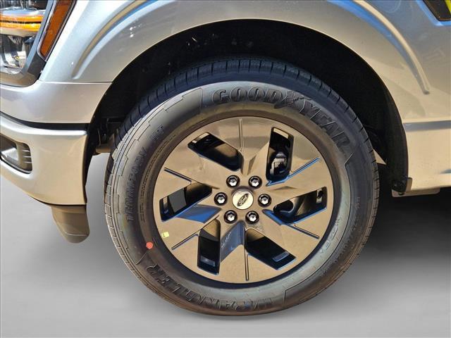 new 2025 Ford F-150 car, priced at $46,730