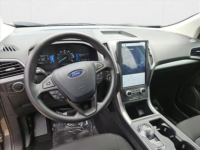 new 2024 Ford Edge car, priced at $28,650