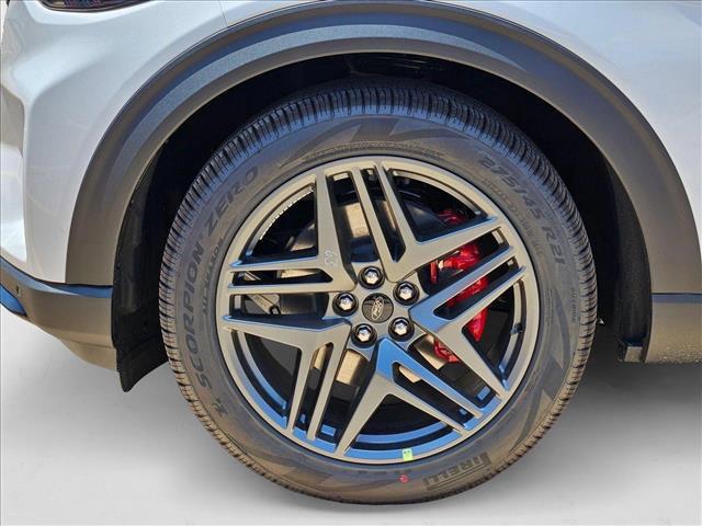 new 2025 Ford Explorer car, priced at $54,525