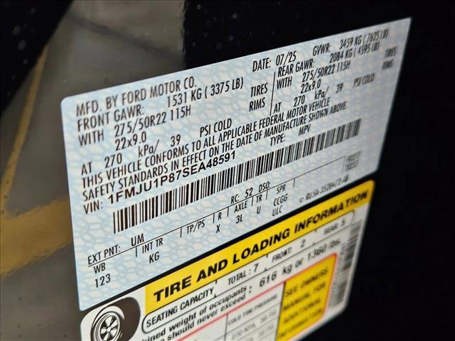 new 2025 Ford Expedition car, priced at $81,170