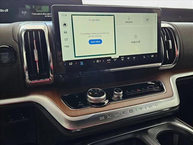 new 2025 Ford Expedition car, priced at $81,170