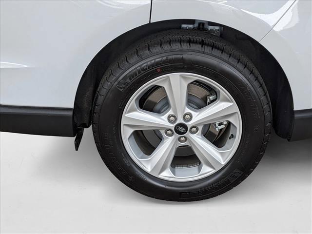 new 2024 Ford Edge car, priced at $30,550