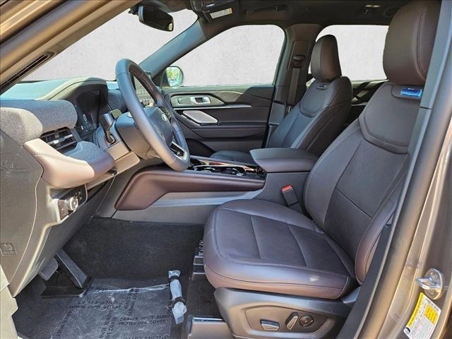 new 2025 Ford Explorer car, priced at $53,120