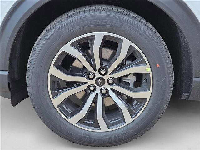 new 2025 Ford Explorer car, priced at $42,245