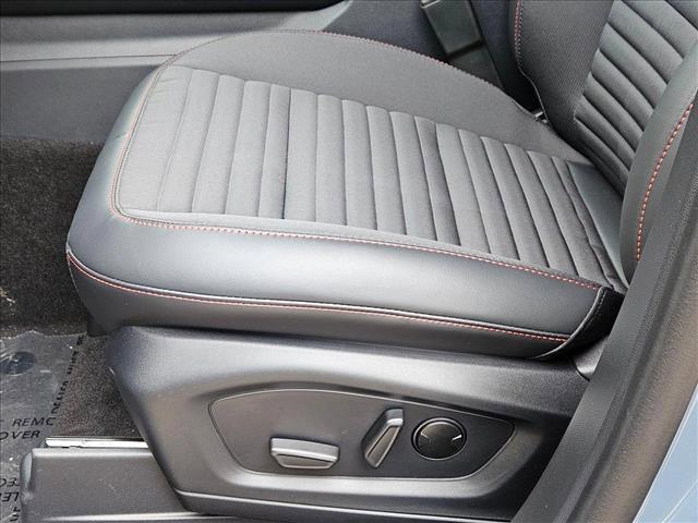 new 2025 Ford Explorer car, priced at $42,525