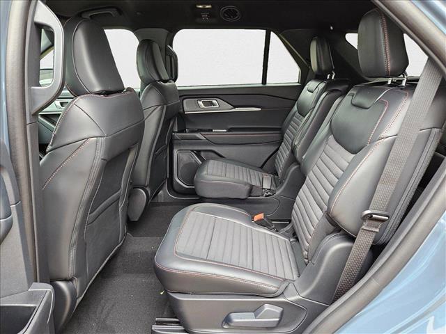 new 2025 Ford Explorer car, priced at $42,560