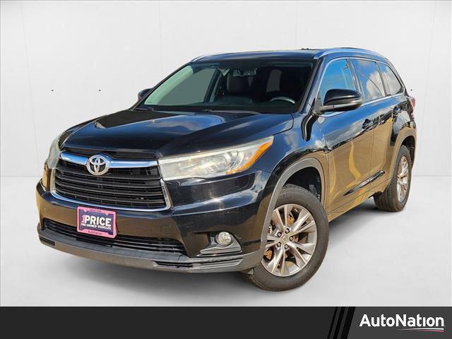 used 2015 Toyota Highlander car, priced at $17,998