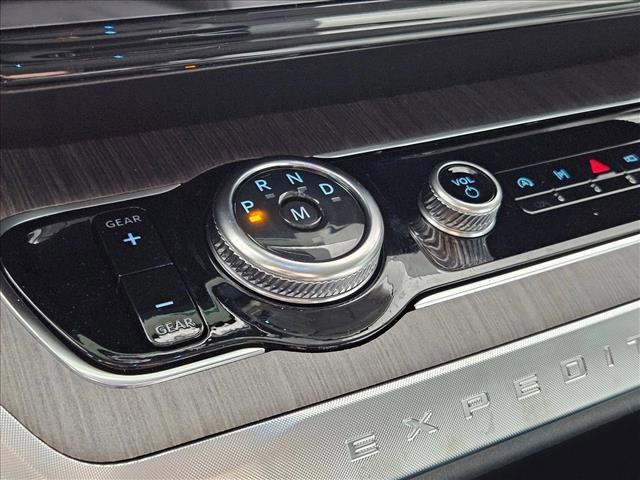 new 2025 Ford Expedition Max car, priced at $95,010