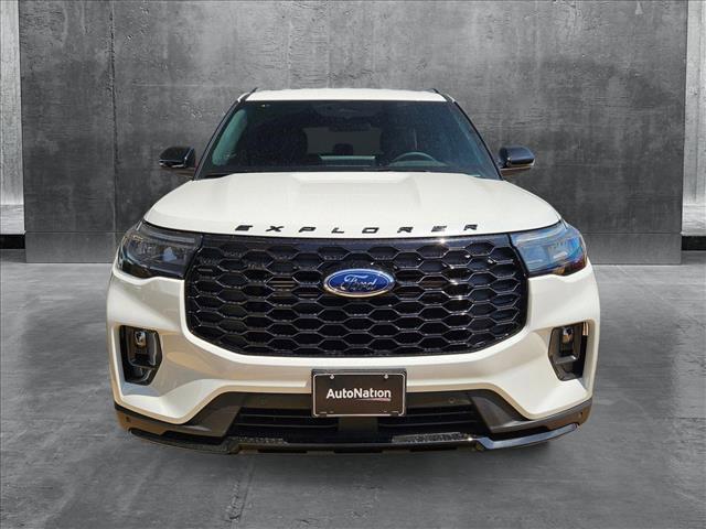 new 2025 Ford Explorer car, priced at $40,885