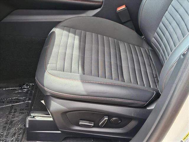 new 2025 Ford Explorer car, priced at $40,885