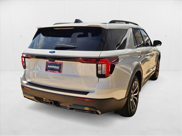new 2025 Ford Explorer car, priced at $40,885
