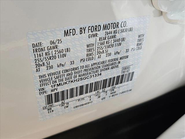 new 2025 Ford Explorer car, priced at $40,885