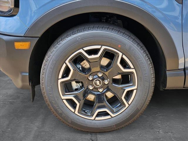 new 2025 Ford Bronco Sport car, priced at $33,487