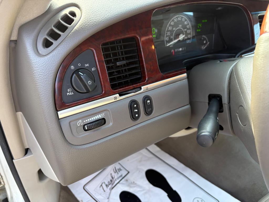 used 2003 Lincoln Town Car car, priced at $7,890