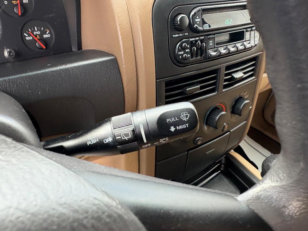 used 2000 Jeep Grand Cherokee car, priced at $6,495