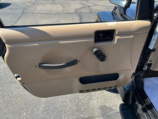 used 2000 Jeep Wrangler car, priced at $12,995