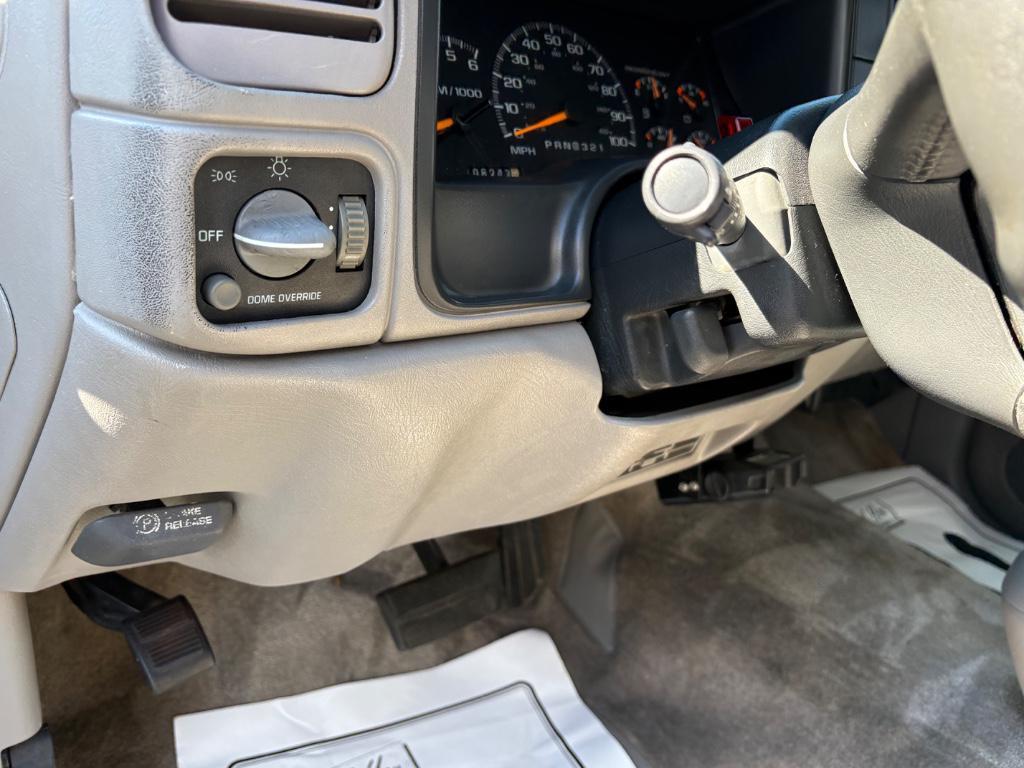 used 1999 GMC Suburban car, priced at $10,695