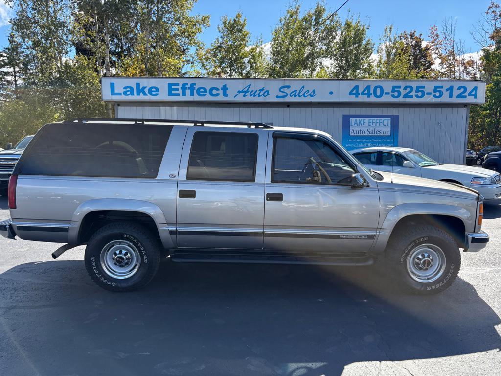 used 1999 GMC Suburban car, priced at $10,695