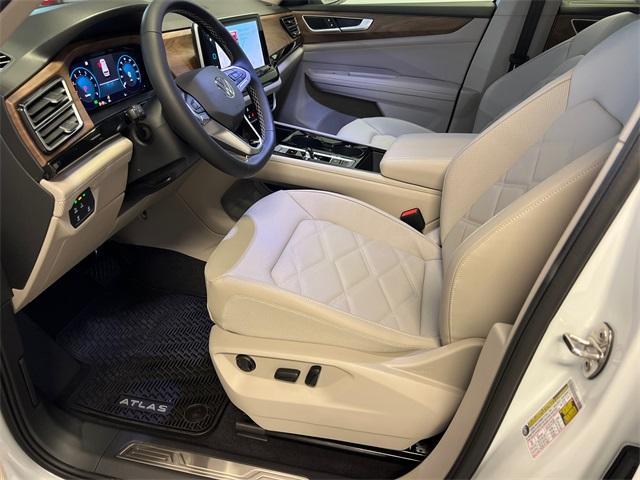 new 2026 Volkswagen Atlas car, priced at $43,145