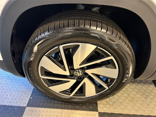 new 2026 Volkswagen Atlas car, priced at $43,145