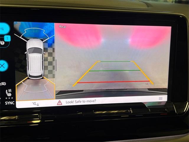 new 2026 Volkswagen Atlas Cross Sport car, priced at $54,054