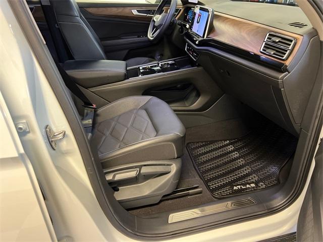 used 2024 Volkswagen Atlas car, priced at $38,297