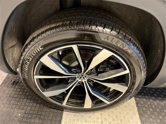 used 2025 Volkswagen Atlas Cross Sport car, priced at $42,997