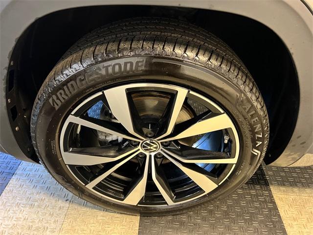 used 2025 Volkswagen Atlas Cross Sport car, priced at $42,997
