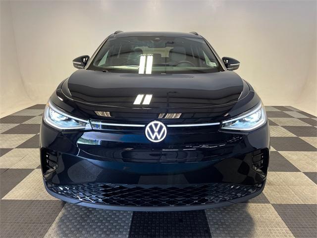 new 2025 Volkswagen ID.4 car, priced at $50,847