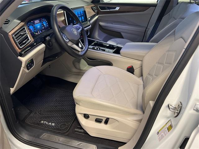 used 2024 Volkswagen Atlas car, priced at $38,997