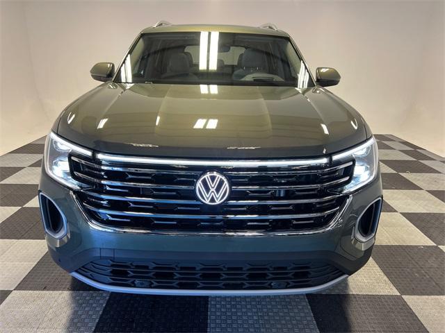 new 2025 Volkswagen Atlas car, priced at $49,329