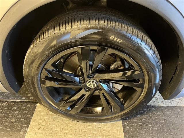 used 2024 Volkswagen Tiguan car, priced at $26,997