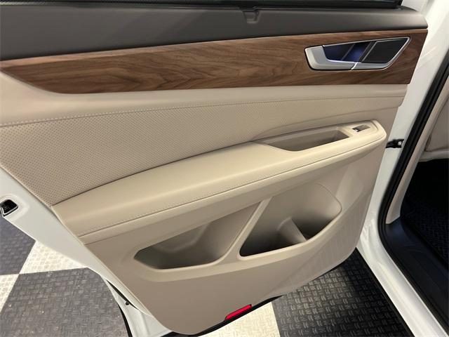 new 2025 Volkswagen Atlas car, priced at $42,653
